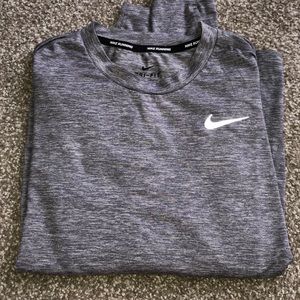 Nike dri-fit women’s running long sleeve